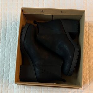 Dirty Laundry Black Ankle Booties